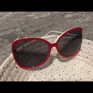 Red and white big framed sun glasses